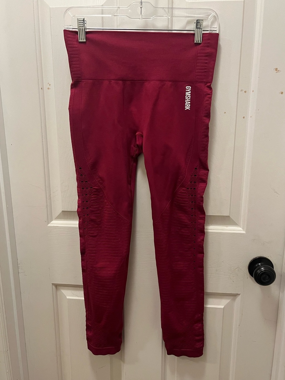 🦈 EUC Gymshark Magenta Energy+ Seamless Leggings - Sz Medium